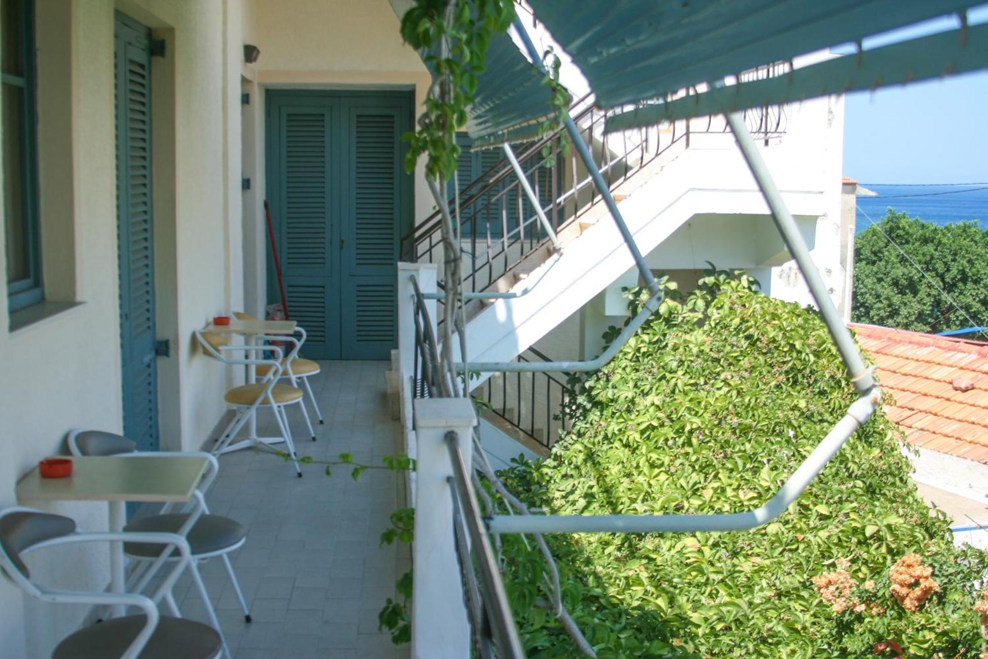 George Apartments Livadia (Tilos) Exterior foto